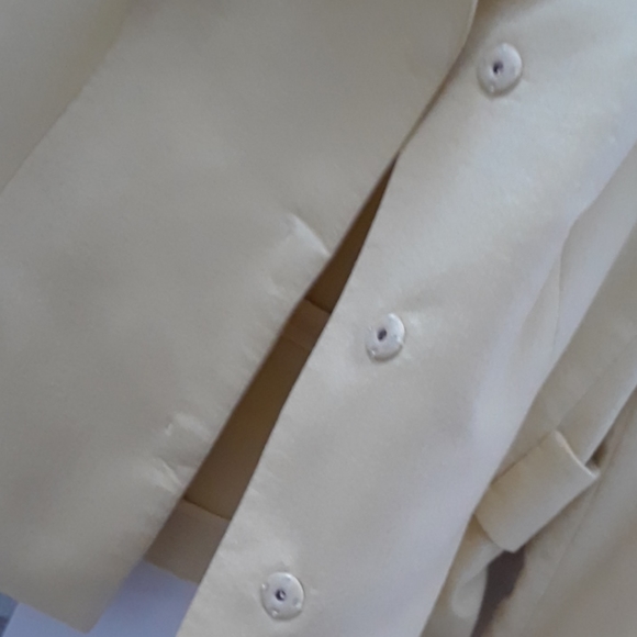 AKRIS..FLAW..FLAW..FLAW..SIZE 4..Cashmere/silk - Picture 5 of 8